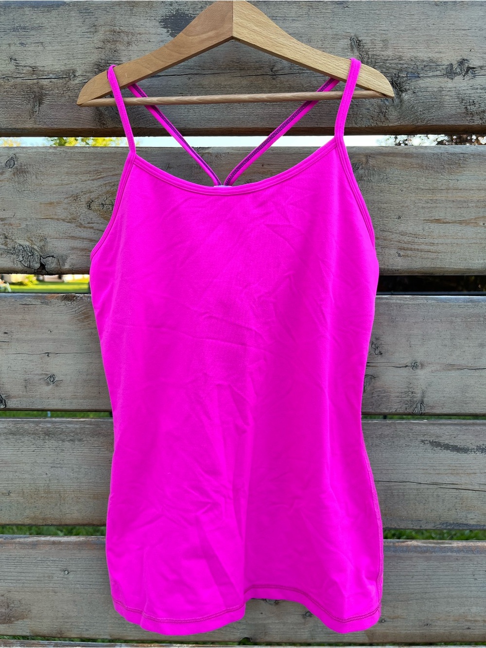 Ivivva Girls Bright Pink shelf-lined Tank Top